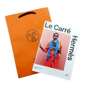 HERMES Bundle Authentic Paper Shopping Gift Bag and Fall-Winter 2022 Catalog New